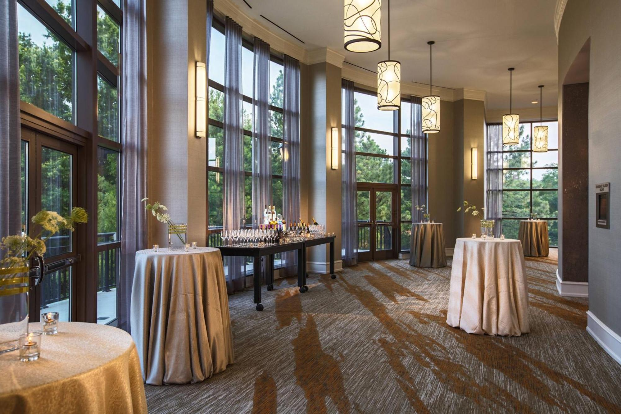 Renaissance Raleigh North Hills Hotel Exterior foto